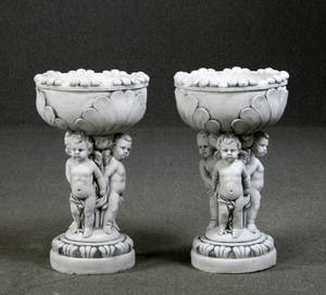 Par havekrukker, med samling børn