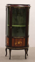 Vitrinskåp, Louis XVI-stil