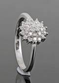 Diamond cluster ring, 14kt. white gold, approx. 0.31ct. 