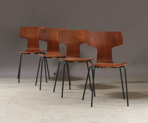 Arne Jacobsen. T-stole, teaktræ 4  