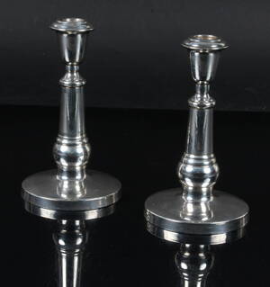 Par stager i sølv. 2