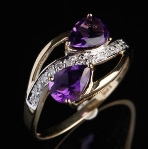 Ametyst- og diamant ring