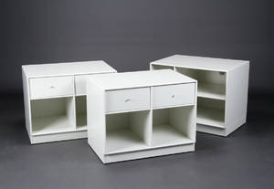 Peter J. Lassen. Tre hvidlakerede Montana moduler 33