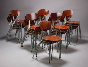 Dansk møbelproducent, stabelstole 28 