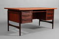 Dansk møbelproducent. Skrivebord i teak.