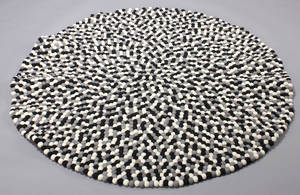 Håndlavet DOT tæppe, Ø140 cm