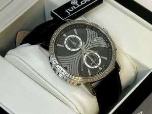 JULLOU. Dansk design. Armbåndsur.