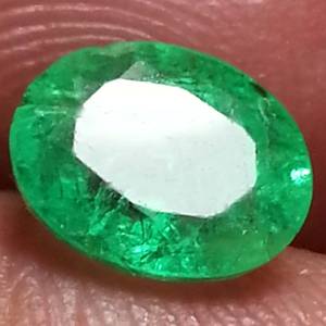 Uindfattet smaragd. Ca. 1.20 ct