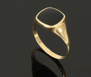 Herrering af 14 kt. guld, prydet med onyx