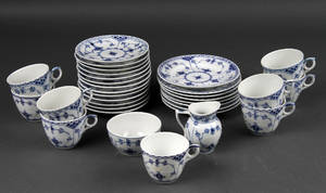 Royal Copenhagen. Musselmalet halvblonde kaffeservice 32