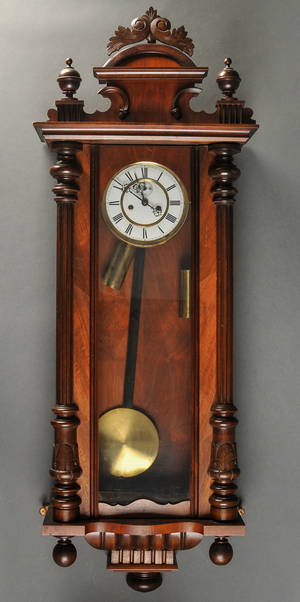 Vægur af mahogni, ca. 1900