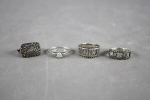 Ringar i silver 4 st 