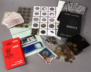 Samling mønter, sedler og medailler m.m., bl.a. en del sølvmønter