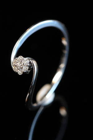 Brillantring, 14 kt rhodineret guld, ca. 0,05 ct.