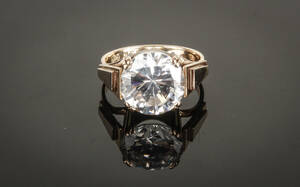 Ole Sørensen coctailring af cubic Zirkonia