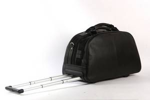 Apples. Skulderrejsetaske i sort læder