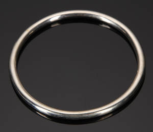 Armring i sterlingsølv. 