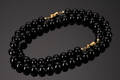Smykkesæt, af sort onyx. Armbånd og halskæde 2