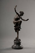 Bronzefigur af kvinde