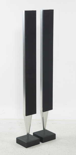 Bang  Olufsen. Et par Beolab 8000 højtalereblyanten 2