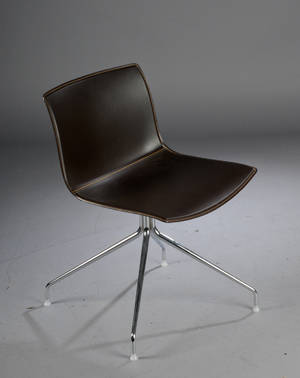 Lievore Altherr Molina. En stol, model Catifa 53.