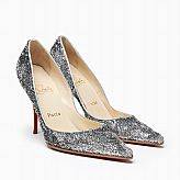 Christian Louboutin, pumps täckta fransar