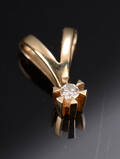 Brillantvedhæng af 14 kt guld, ca. 0.05 ct 