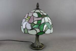 Bordslampa i Tiffanystil