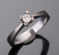 Solitaire ring af 14 kt hvidguld, 0.15 ct 