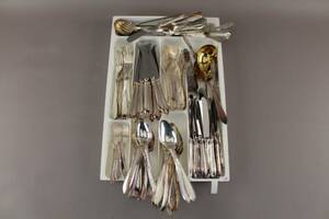 Bestick i nysilver Svenskmodellen 123 delar 