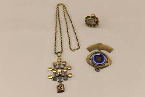 Smycken i brons 3 delar, halskedja, hänge och ring