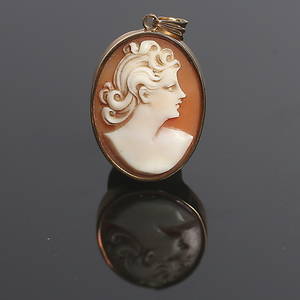  CAMÉ, 18k guld, Heribert Engelbert, Stockholm. 1940. Bruttovikt 4 gram.