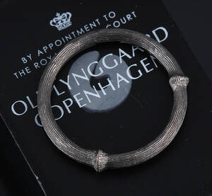 Ole Lynggaard. Nature ring nr. 2 af 18 kt. hvidguld