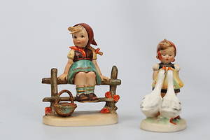  FIGURINER, porslin, 2 stycken, Hummel.