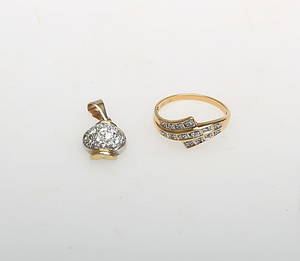  RING och HÄNGE, 18 K samt 14 K.