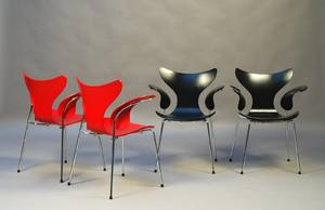 Arne Jacobsen 1902-1971. Sæt på fire armstole Liljen, model 3208 4