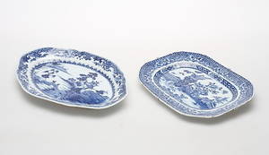 UPPLÄGGNINGSFAT, 2 st, porslin, Kina, 17001800-tal.
