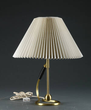 Kaare Klint for Le Klint. Kiplampe, kombineret bord - væglampe, model 306