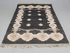  MATTA, röllakan, signerad PIA, 1900-talets andra hälft, ca. 240x170 cm.