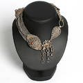  HALSBAND, silver, Persien. Vikt 144 gram.
