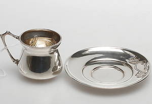  KOPP med FAT, silver, Art Nouveau, 1900-talets början, vikt ca 76 gram.