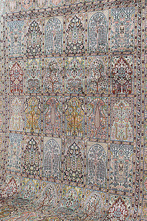  MATTA, Orientalisk, Kashmir, silke, 335 x 215 cm.