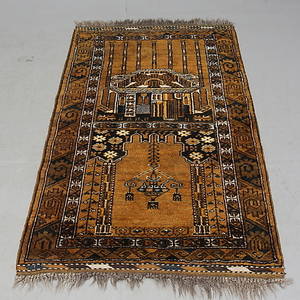 MATTA, orientalisk, ca 135 x 82 cm.