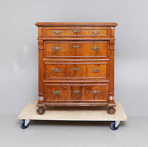  BYRÅ, 4-lådig, 181900-tal.