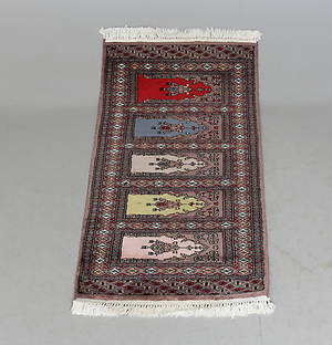  Bönnematta, Orientalisk, 120 x 63 cm.