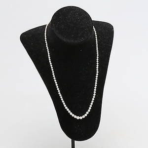  PÄRLCOLLIER av slatvattenpärlor, lås i 14K  med 8 diamanter.