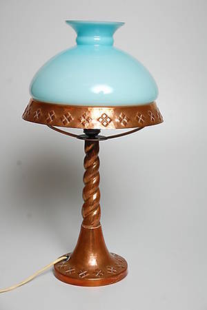  BORDSLAMPA, 1900-talets början.