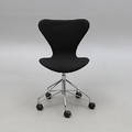  SKRIVBORDSSTOL, Arne Jacobsen, Sjuan, Fritz Hansen, Danmark.