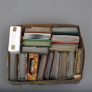  PARTI VINYLSINGLAR i album, ca 300 st.