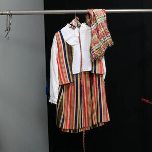 Folkdräkt